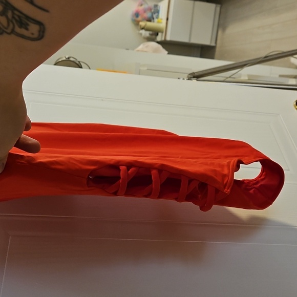 La vie en Rose Swimsuit Womens Large NEW Red One Piece Cut Out Backless NWT - Picture 2 of 5